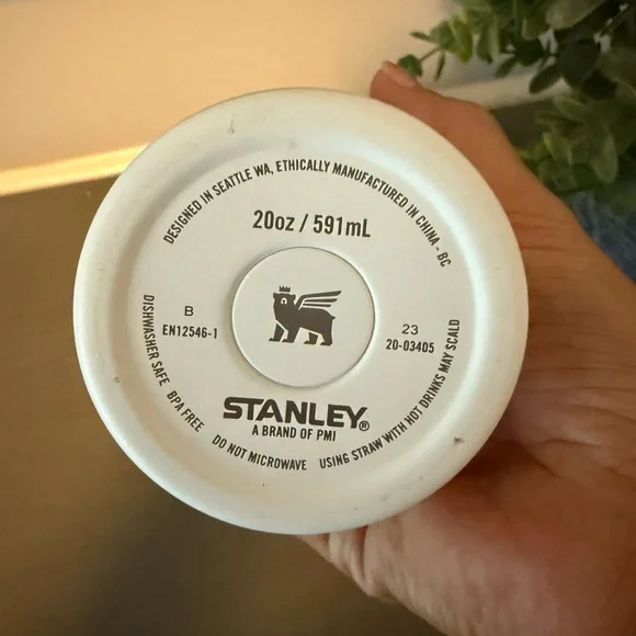 Stanley tumbler 20oz NWOT - Picture 3 of 3